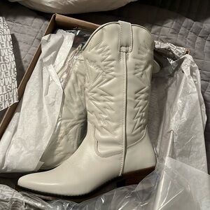 Brand new Steve Madden cowboy boots